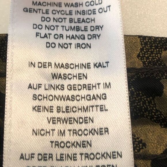 True Religion Cameron Camo Joggers size 6, Baddie Girl - Picture 9 of 14